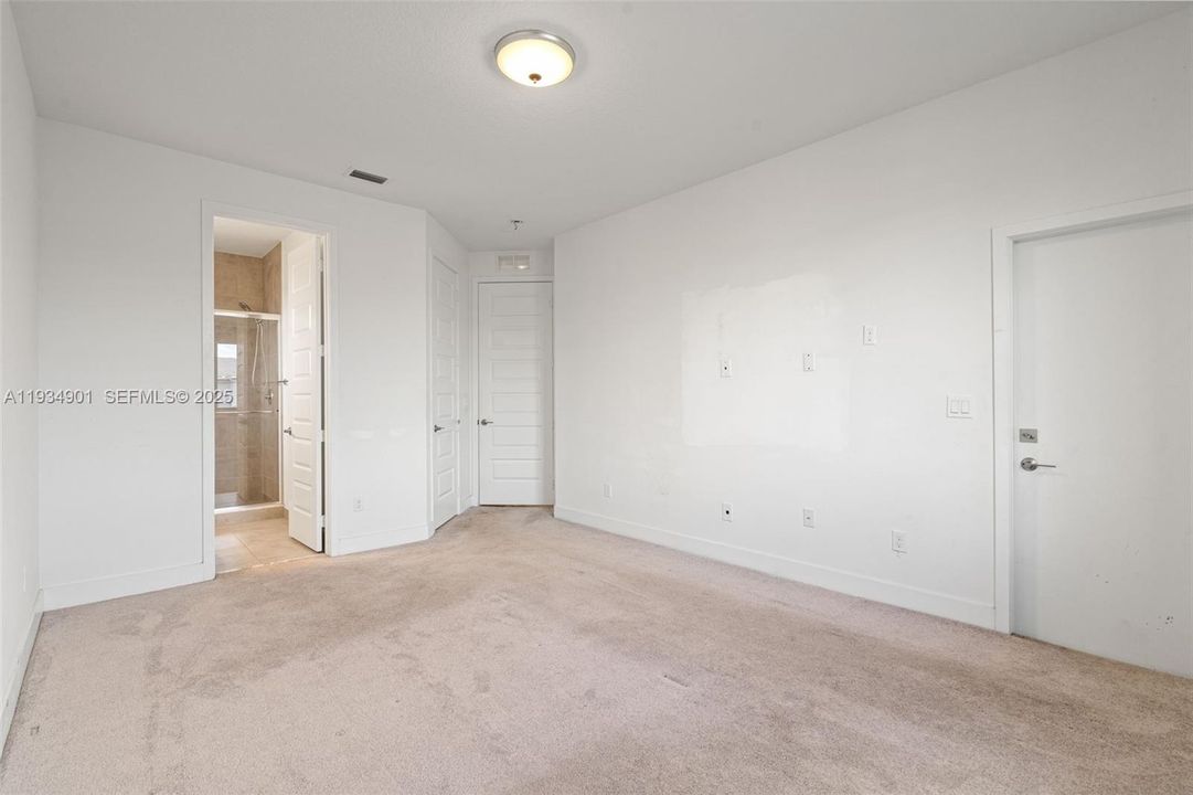 En Venta: $1,274,900 (4 camas, 4 baños, 4274 Pies cuadrados)