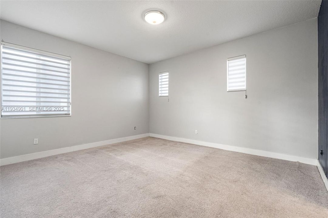 En Venta: $1,274,900 (4 camas, 4 baños, 4274 Pies cuadrados)