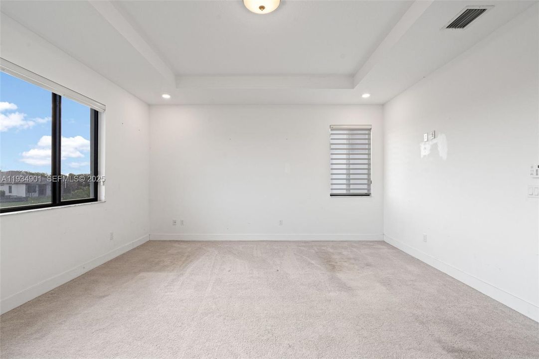 En Venta: $1,274,900 (4 camas, 4 baños, 4274 Pies cuadrados)