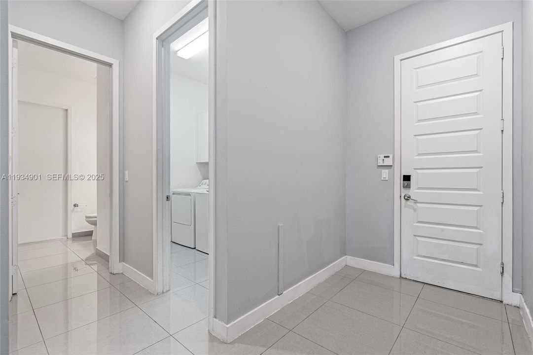 En Venta: $1,274,900 (4 camas, 4 baños, 4274 Pies cuadrados)