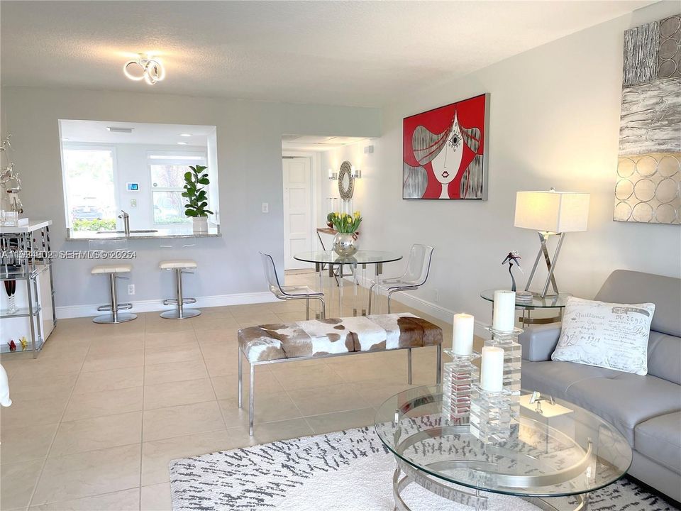 For Rent: $2,000 (2 beds, 2 baths, 1100 Square Feet)