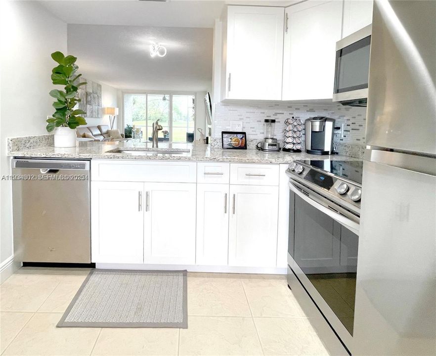 For Rent: $2,000 (2 beds, 2 baths, 1100 Square Feet)