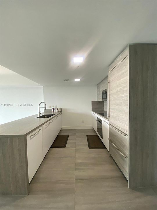 В аренду: $6,500 (3 спален, 3 ванн, 1753 Квадратных фут)