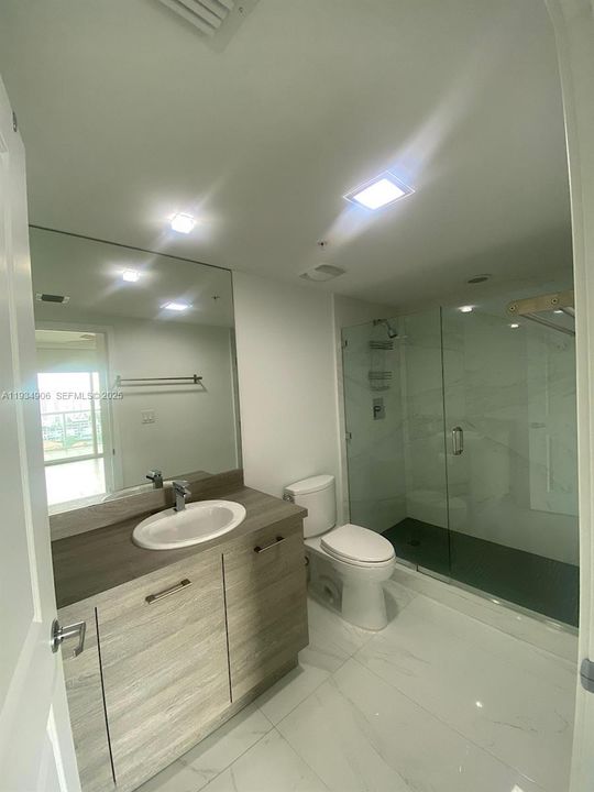 В аренду: $6,500 (3 спален, 3 ванн, 1753 Квадратных фут)