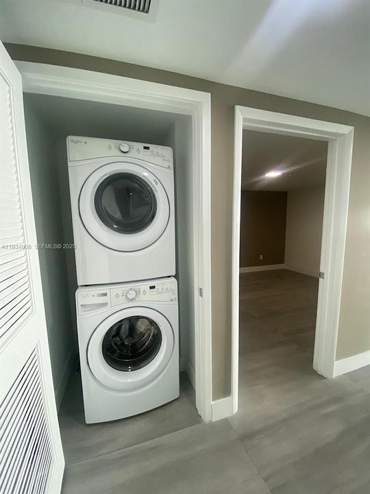 В аренду: $6,500 (3 спален, 3 ванн, 1753 Квадратных фут)