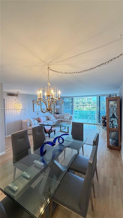 For Sale: $499,000 (2 beds, 2 baths, 1521 Square Feet)