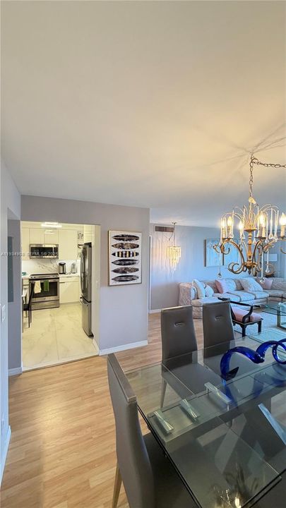 For Sale: $499,000 (2 beds, 2 baths, 1521 Square Feet)