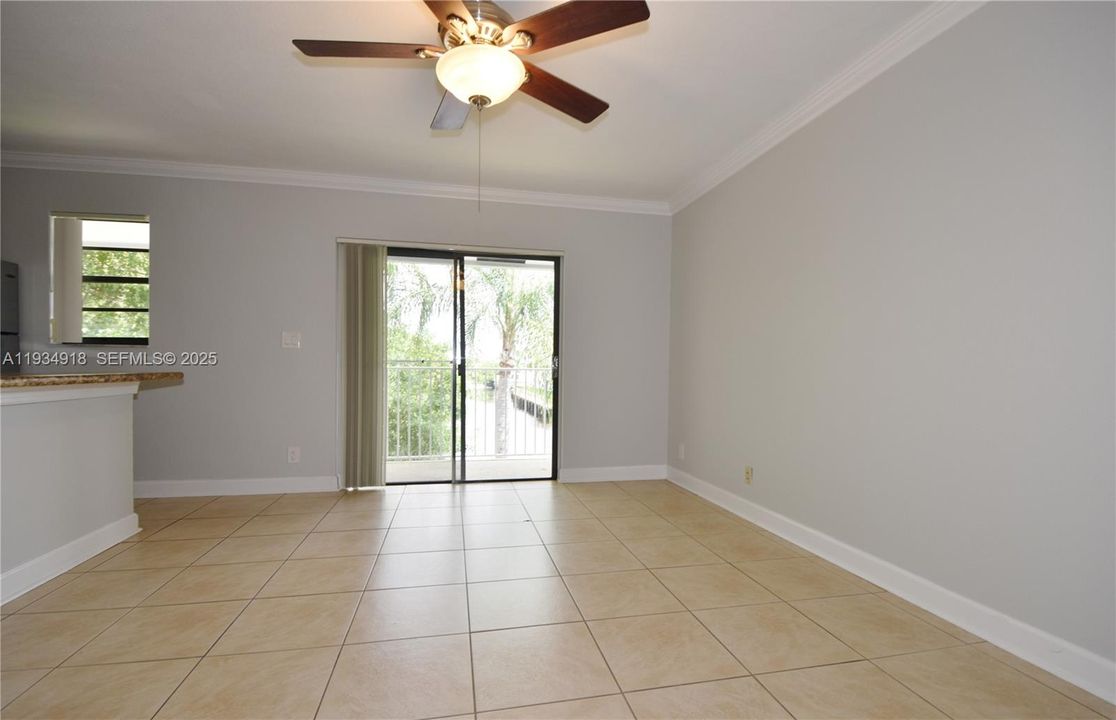 1410 NE 53 st 202 1/1 water view