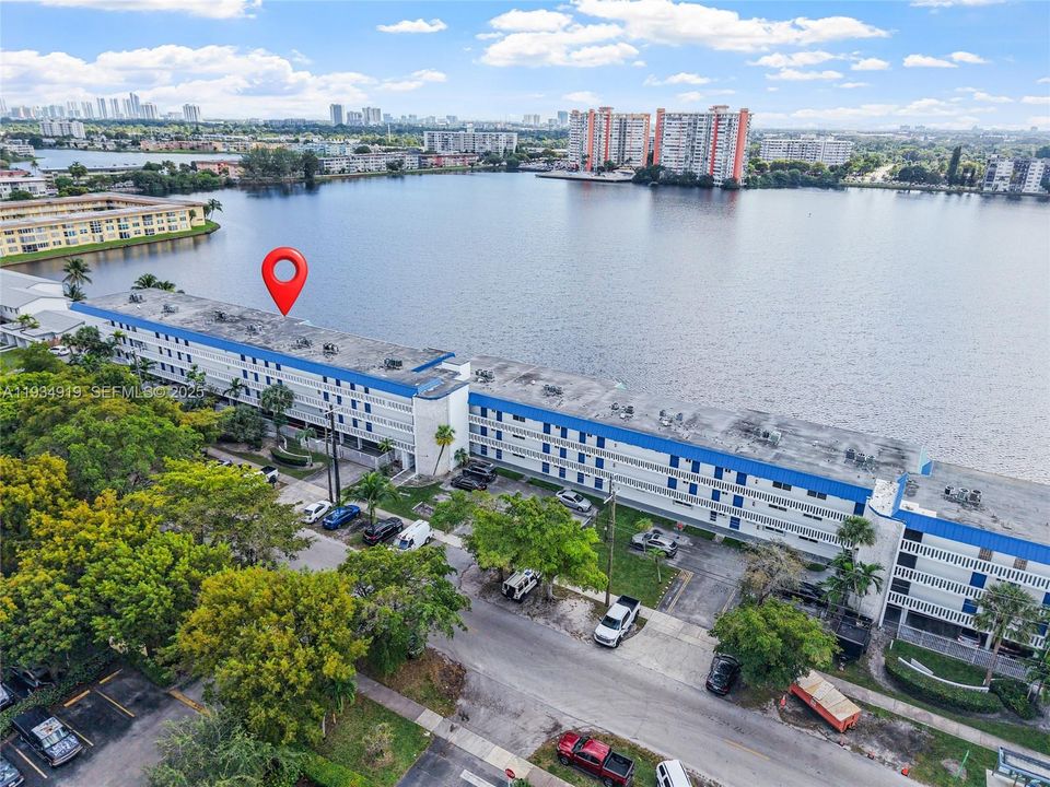 For Sale: $155,000 (1 beds, 1 baths, 830 Square Feet)