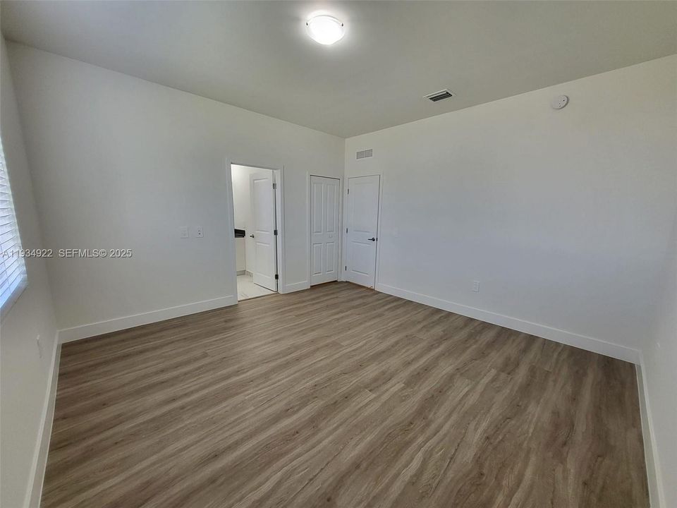 For Rent: $2,400 (3 beds, 2 baths, 0 Square Feet)