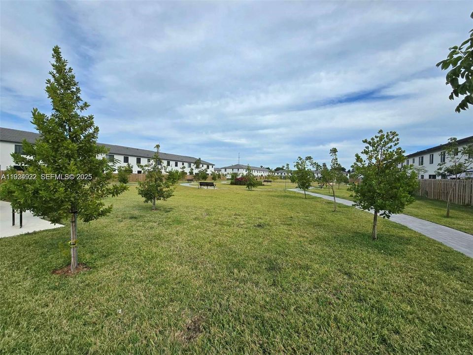 For Rent: $2,400 (3 beds, 2 baths, 0 Square Feet)