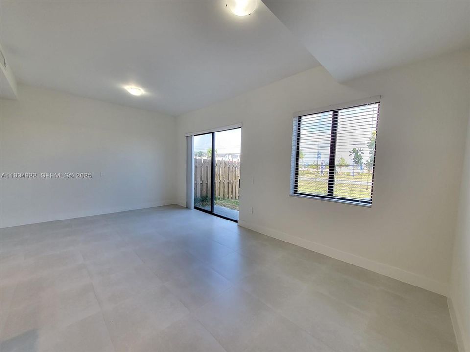 For Rent: $2,400 (3 beds, 2 baths, 0 Square Feet)