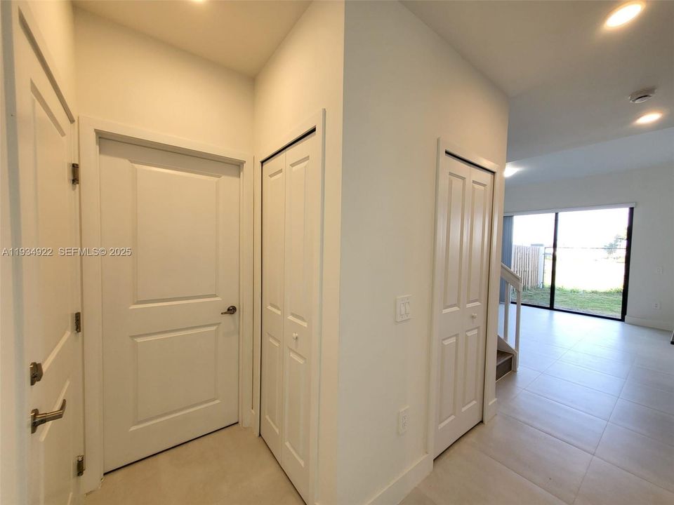 For Rent: $2,400 (3 beds, 2 baths, 0 Square Feet)