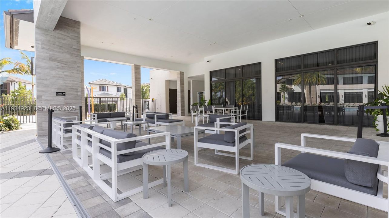 待售: $759,900 (3 贝兹, 2 浴室, 1604 平方英尺)