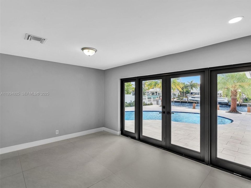 В аренду: $8,000 (2 спален, 2 ванн, 1456 Квадратных фут)