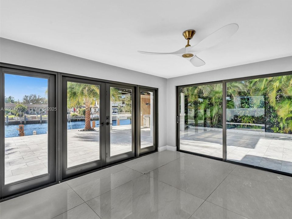 В аренду: $8,000 (2 спален, 2 ванн, 1456 Квадратных фут)