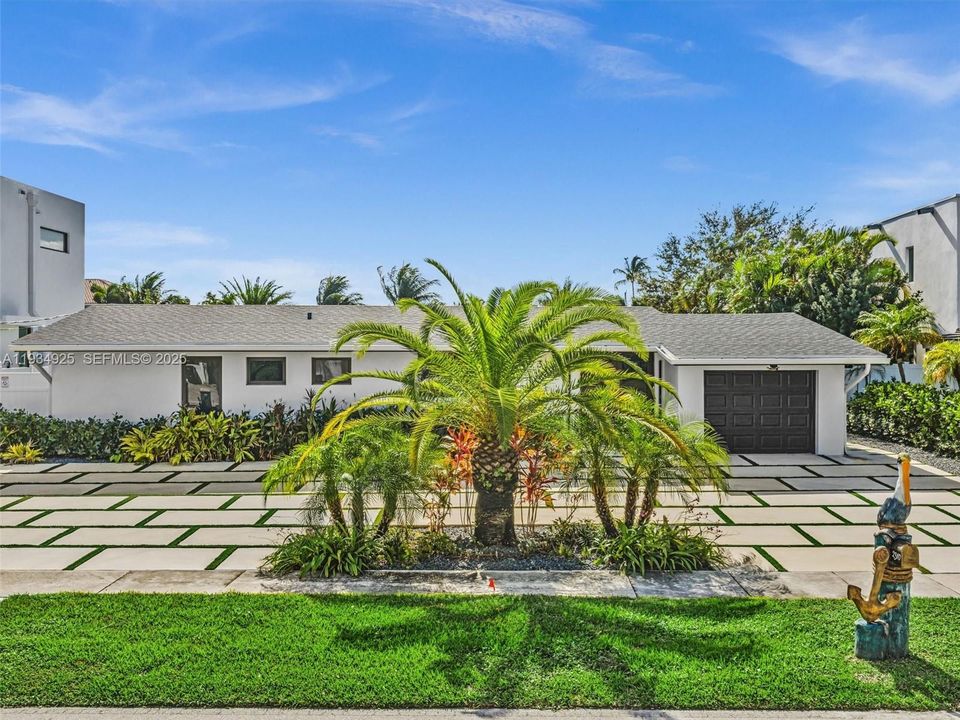 В аренду: $8,000 (2 спален, 2 ванн, 1456 Квадратных фут)