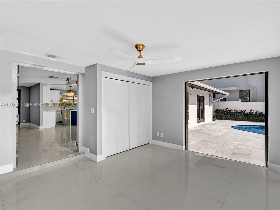 В аренду: $8,000 (2 спален, 2 ванн, 1456 Квадратных фут)