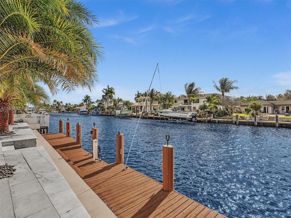 В аренду: $8,000 (2 спален, 2 ванн, 1456 Квадратных фут)