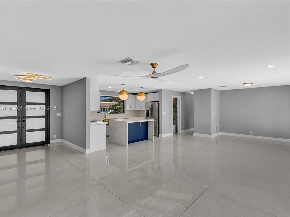 В аренду: $8,000 (2 спален, 2 ванн, 1456 Квадратных фут)