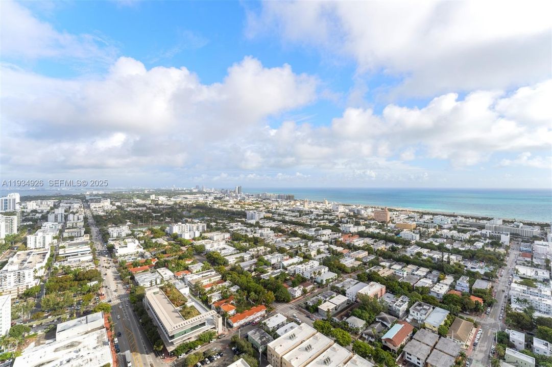 For Rent: $30,000 (3 beds, 3 baths, 1990 Square Feet)