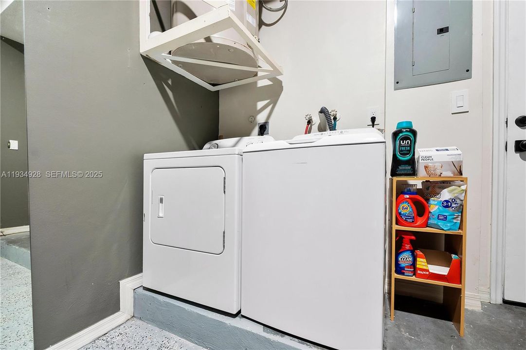 В аренду: $3,500 (3 спален, 2 ванн, 2015 Квадратных фут)