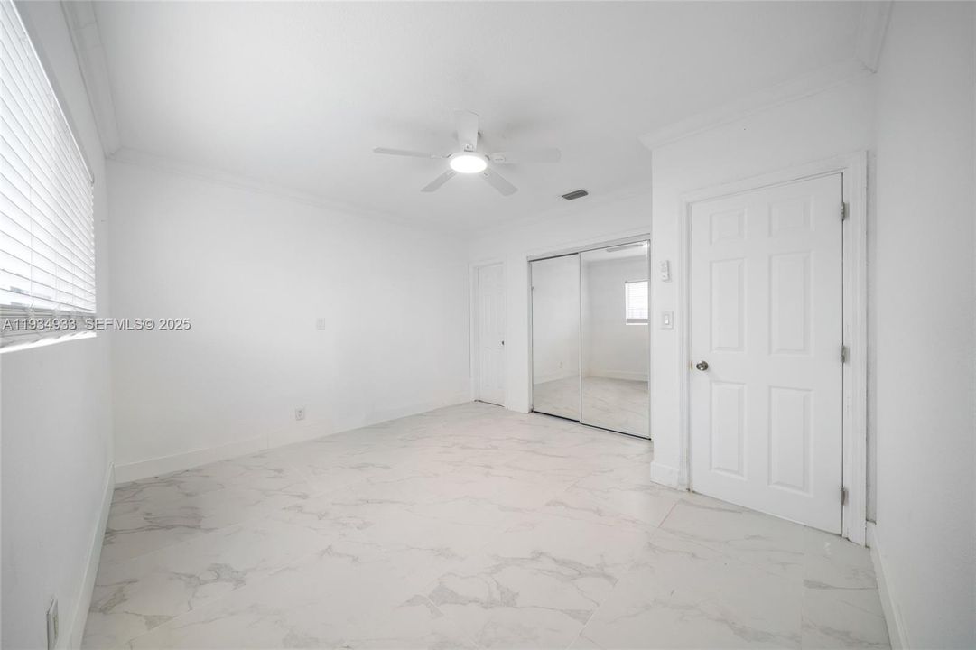 For Sale: $565,000 (3 beds, 2 baths, 1275 Square Feet)