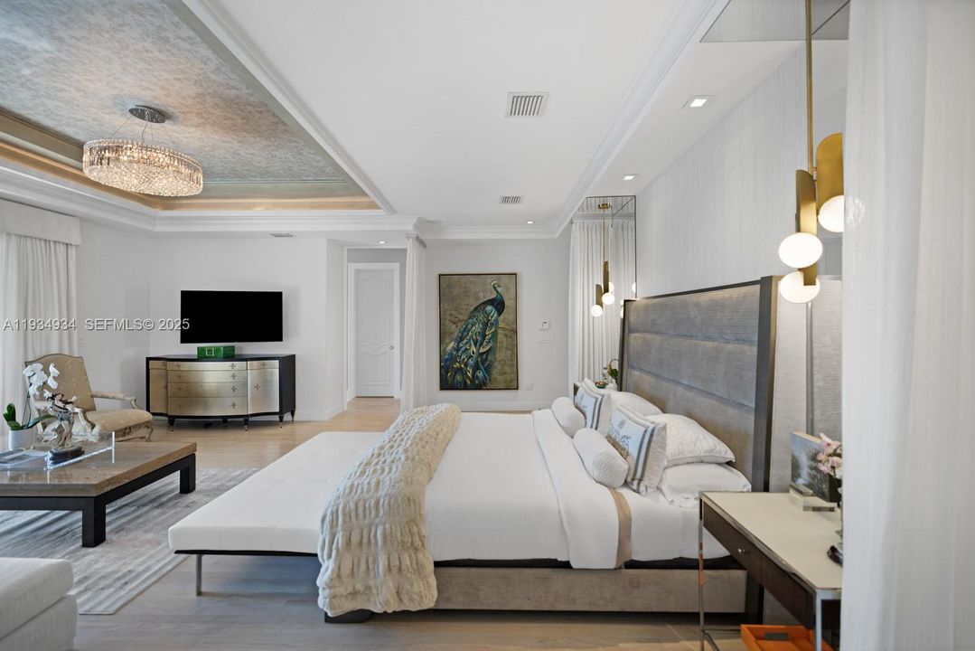 На продажу: $18,900,000 (6 спален, 6 ванн, 6211 Квадратных фут)