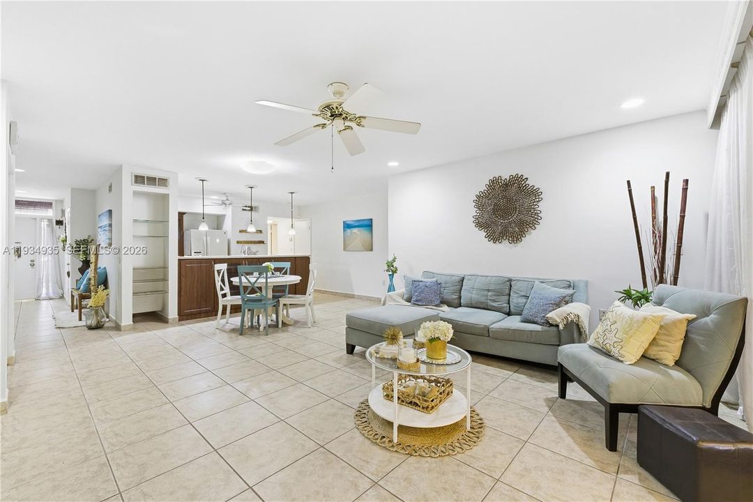 For Sale: $538,000 (3 beds, 2 baths, 1275 Square Feet)