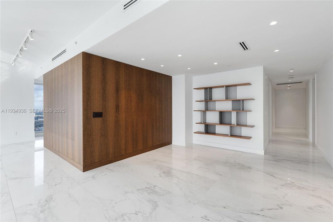 For Rent: $14,500 (2 beds, 2 baths, 2099 Square Feet)