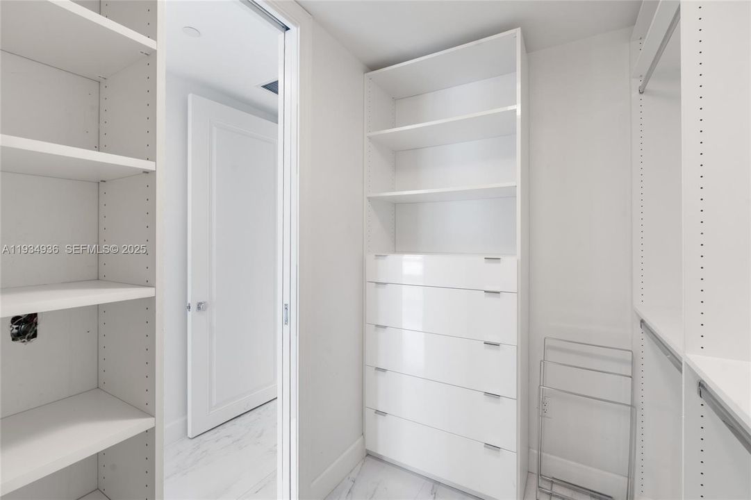 For Rent: $14,500 (2 beds, 2 baths, 2099 Square Feet)