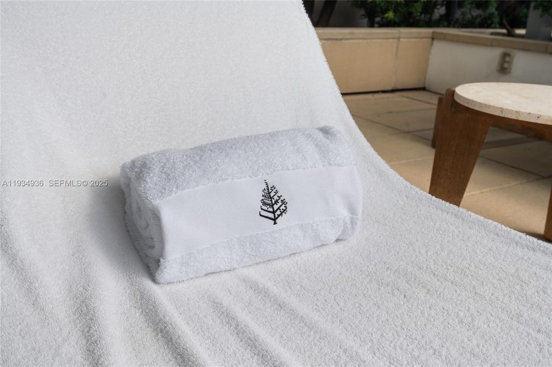 For Rent: $14,500 (2 beds, 2 baths, 2099 Square Feet)