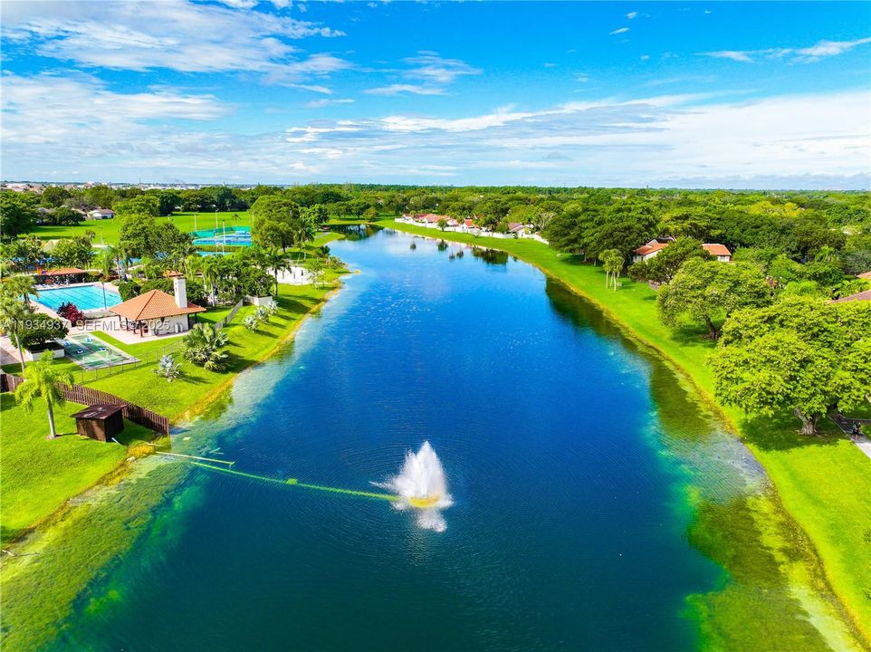 En Venta: $385,000 (2 camas, 2 baños, 1254 Pies cuadrados)