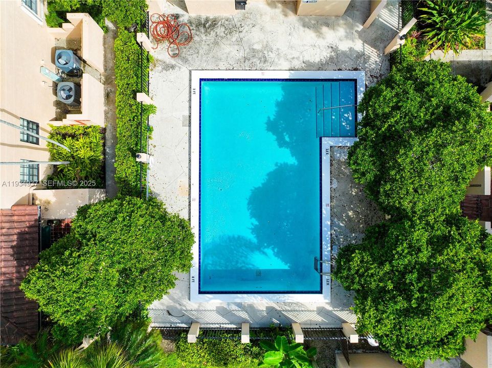 En Venta: $385,000 (2 camas, 2 baños, 1254 Pies cuadrados)