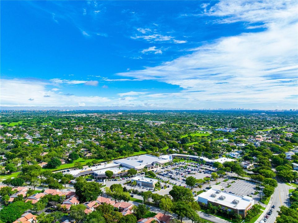 En Venta: $385,000 (2 camas, 2 baños, 1254 Pies cuadrados)