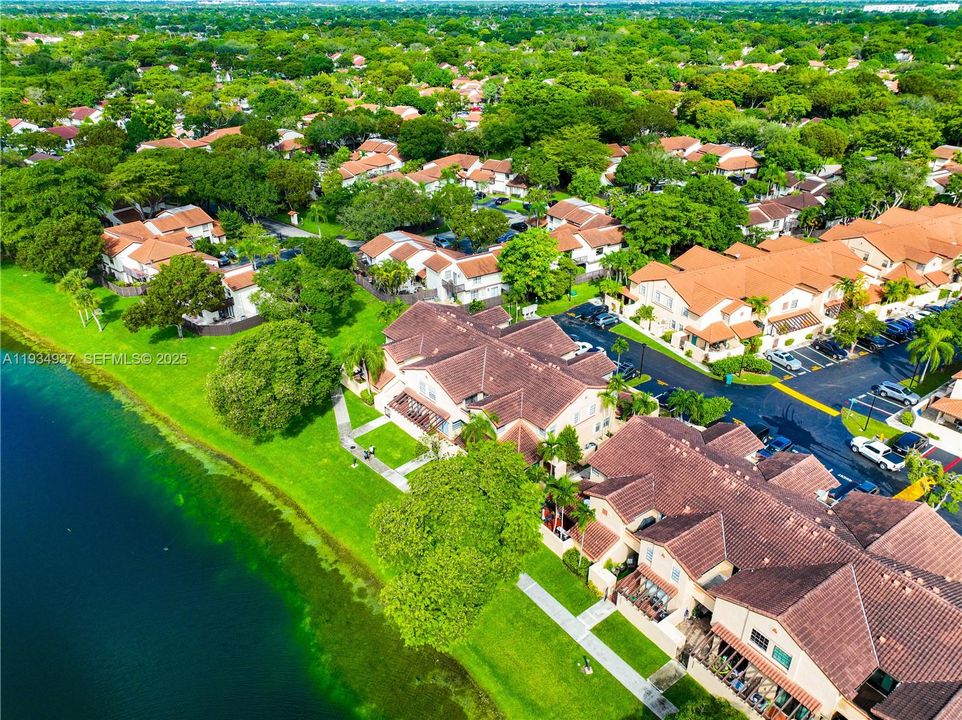 En Venta: $385,000 (2 camas, 2 baños, 1254 Pies cuadrados)