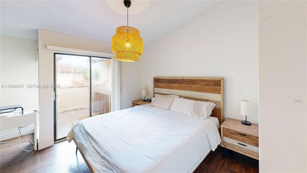 En Venta: $385,000 (2 camas, 2 baños, 1254 Pies cuadrados)