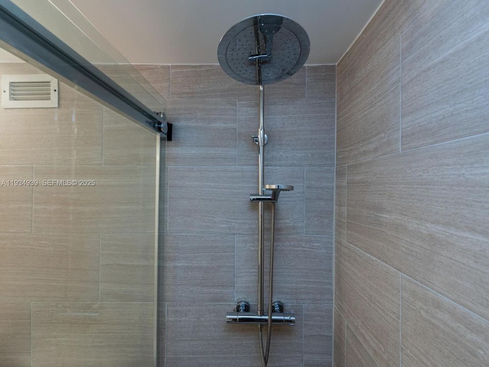 В аренду: $3,200 (0 спален, 1 ванн, 482 Квадратных фут)