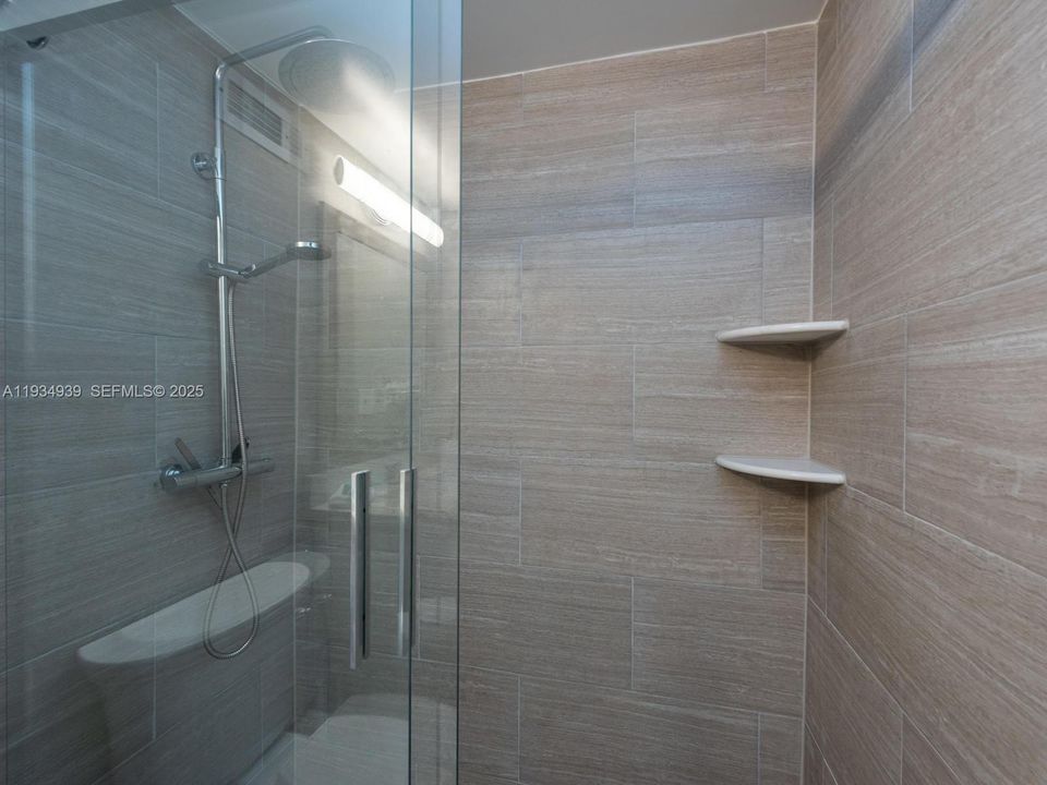 В аренду: $3,200 (0 спален, 1 ванн, 482 Квадратных фут)