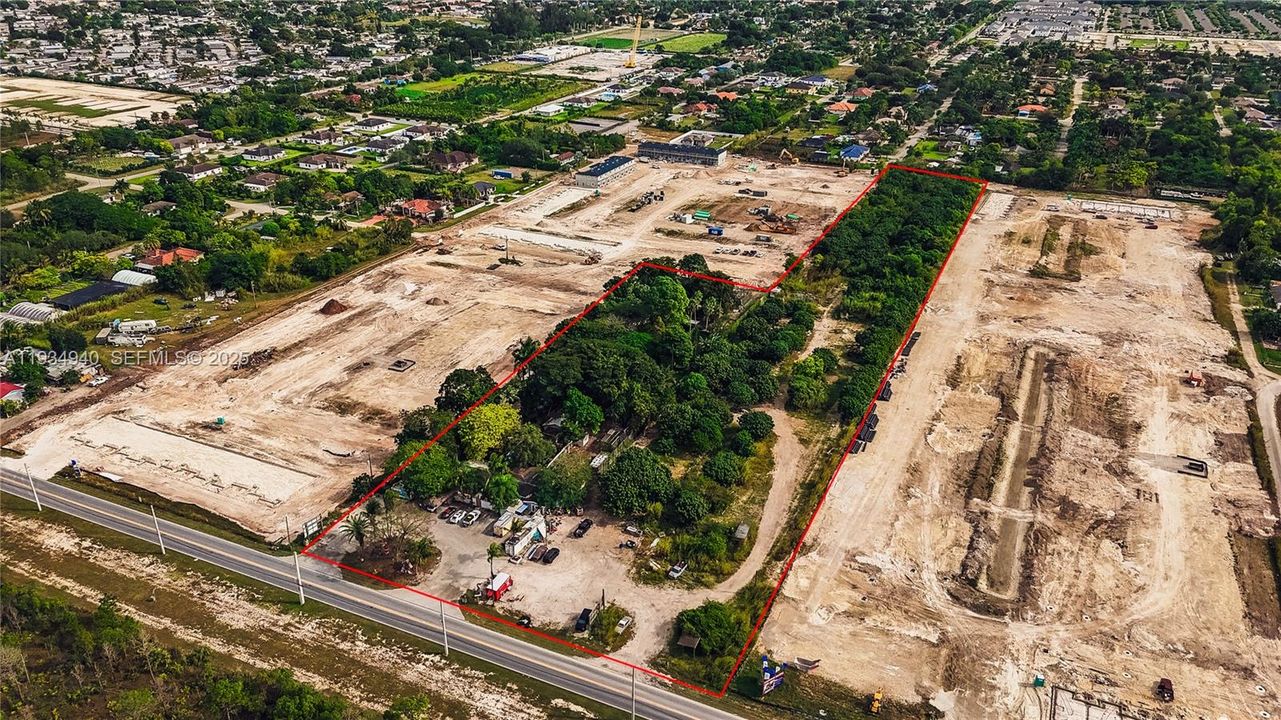 For Sale: $1,900,000 (83,635.00 acres)