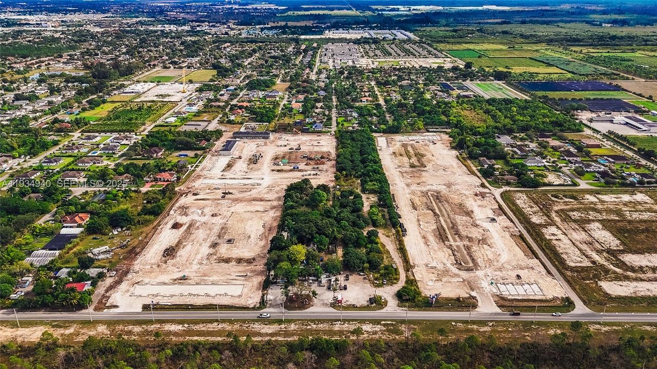 For Sale: $1,900,000 (83,635.00 acres)