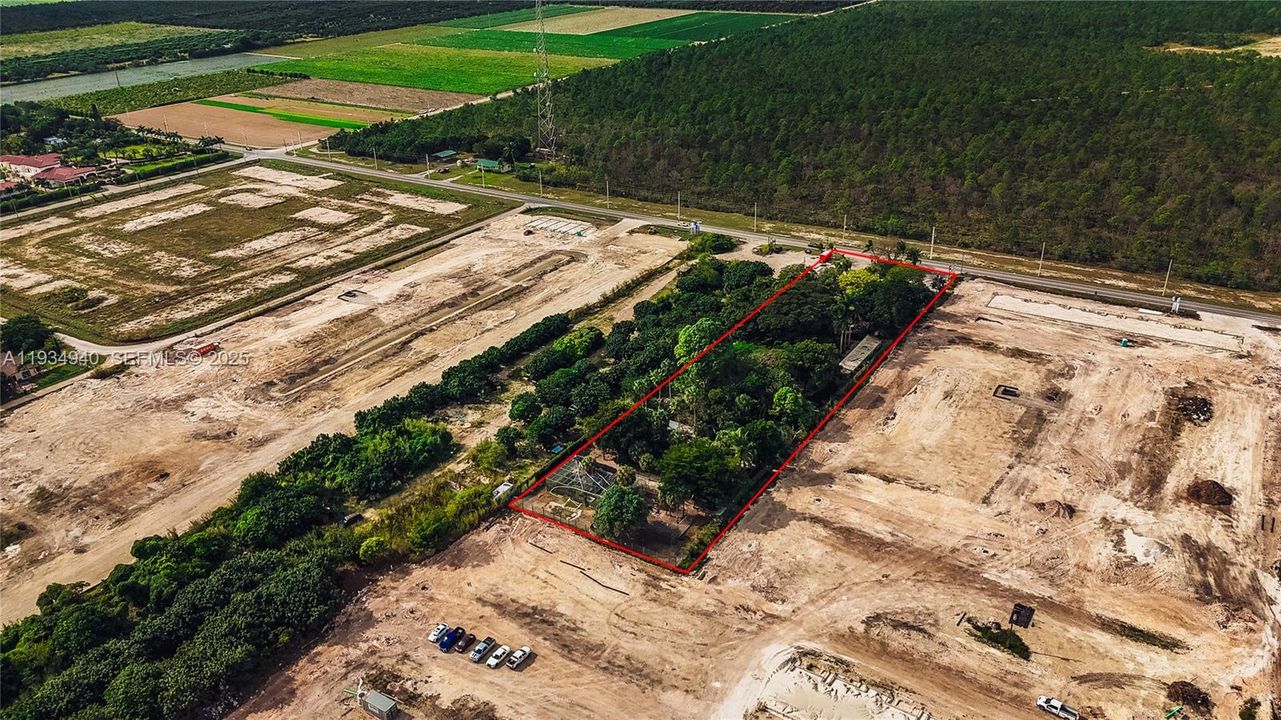 For Sale: $1,900,000 (83,635.00 acres)