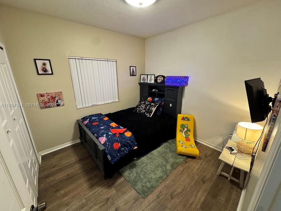 For Sale: $359,900 (3 beds, 2 baths, 1380 Square Feet)