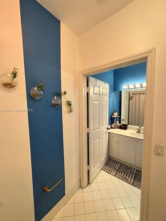 For Sale: $359,900 (3 beds, 2 baths, 1380 Square Feet)