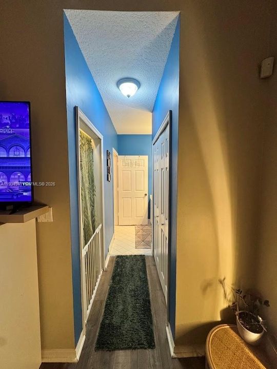 For Sale: $359,900 (3 beds, 2 baths, 1380 Square Feet)