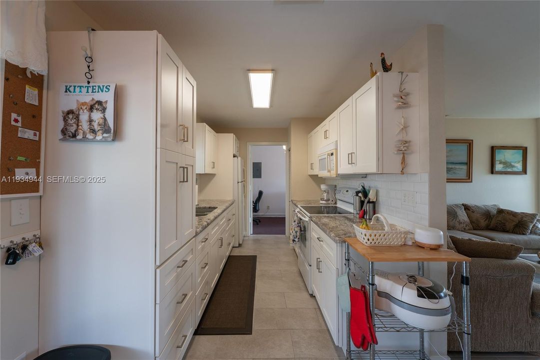 For Sale: $199,000 (2 beds, 1 baths, 0 Square Feet)