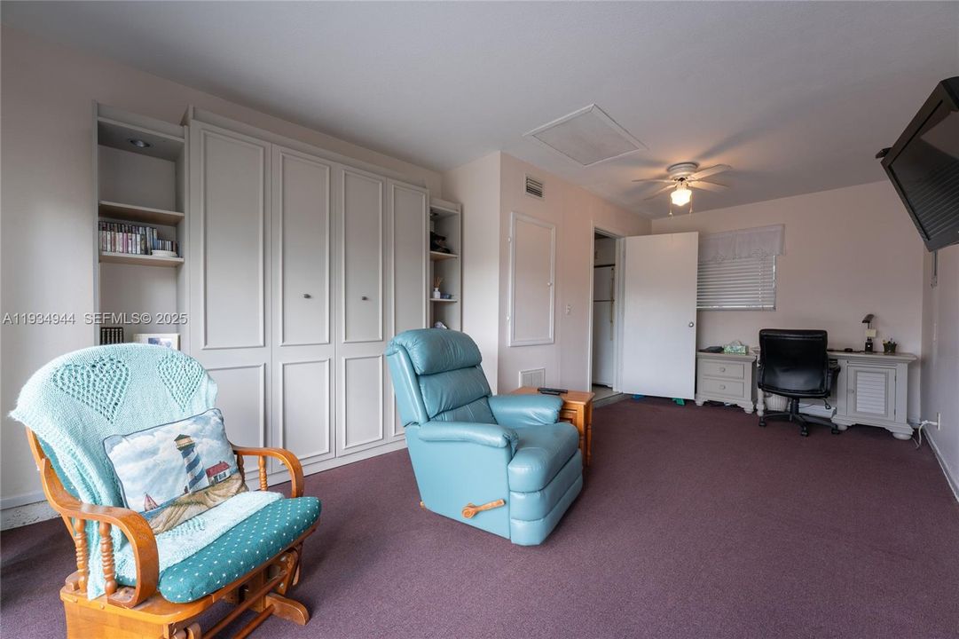 For Sale: $199,000 (2 beds, 1 baths, 0 Square Feet)