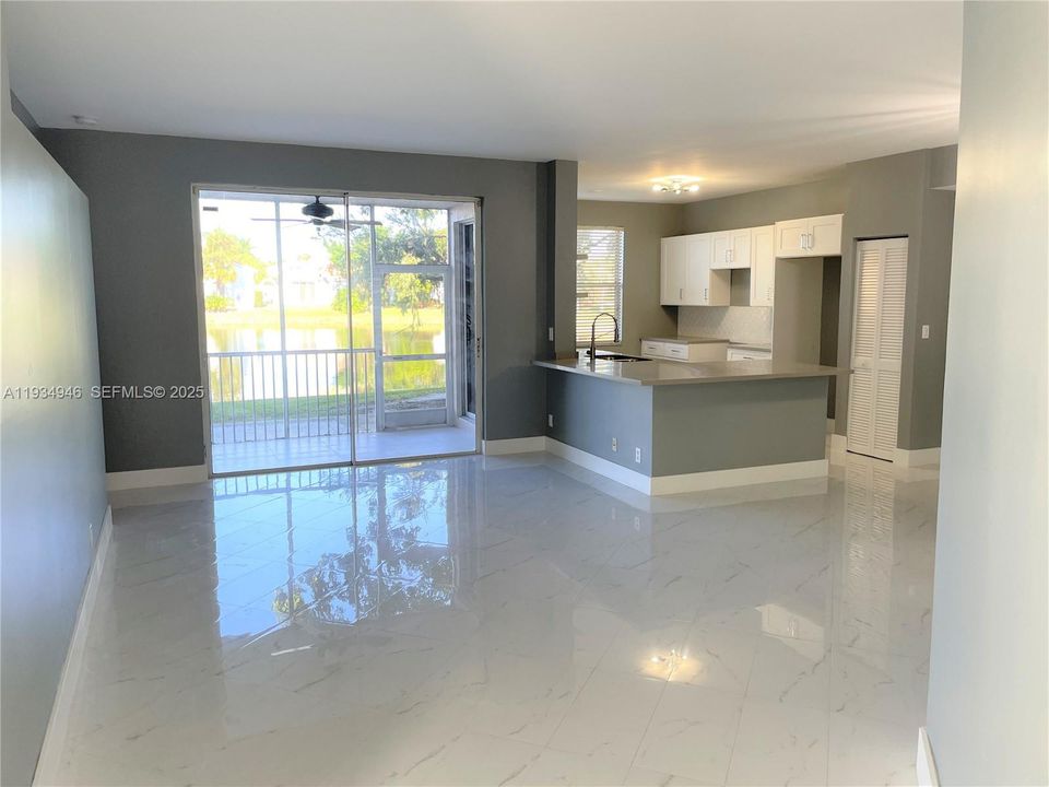 For Rent: $2,750 (2 beds, 2 baths, 1342 Square Feet)