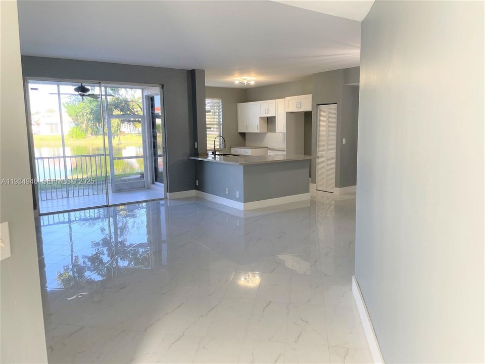 For Rent: $2,750 (2 beds, 2 baths, 1342 Square Feet)