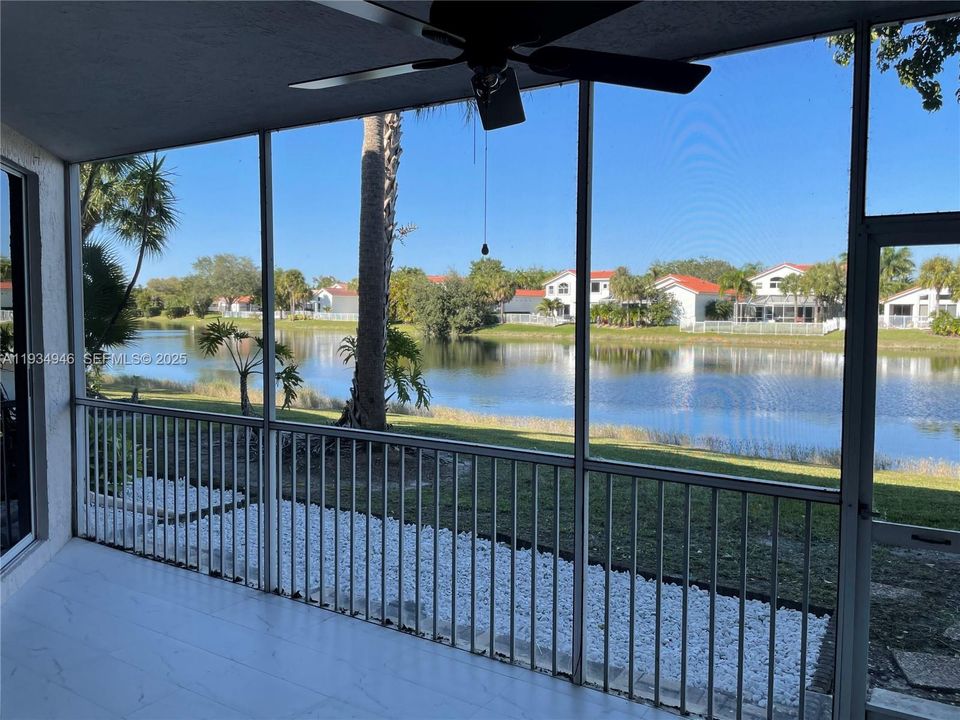 For Rent: $2,750 (2 beds, 2 baths, 1342 Square Feet)